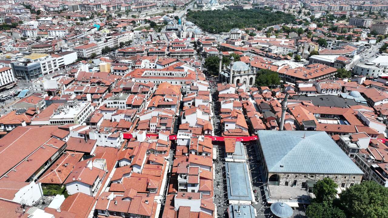 Konya esnafından yüzde 30 indirim! Tarihi Çarşılar Alışveriş Günleri başladı 8